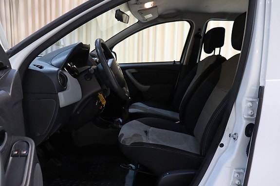 Dacia Duster 14 of 23