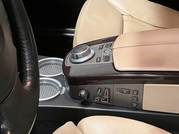 BMW 750iL 11 of 22