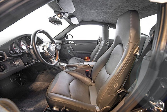 Porsche 911 10 of 25