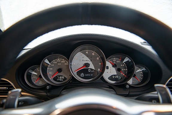 Porsche 911 15 of 25