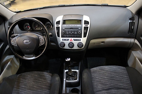 Kia Ceed 10 of 10