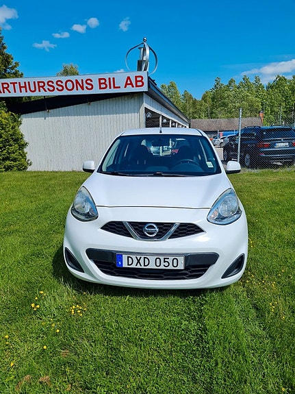 Nissan Micra 4 of 5