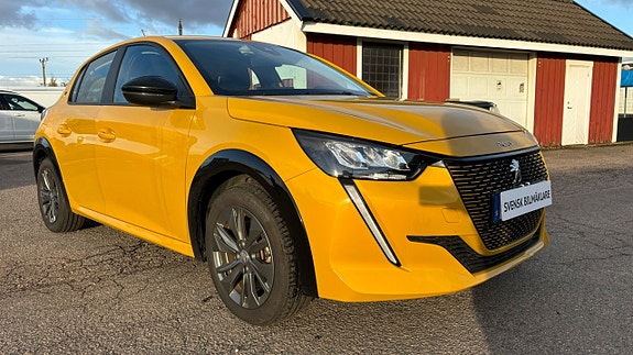 Peugeot e-208 6 of 13