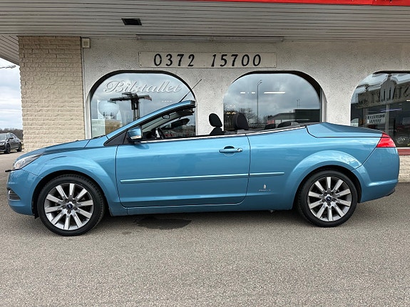 Ford Focus CC 2 of 5