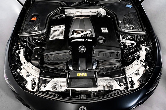 Mercedes-Benz E-Klass 21 of 24