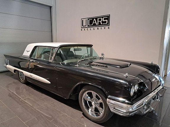Ford Thunderbird 2 of 5