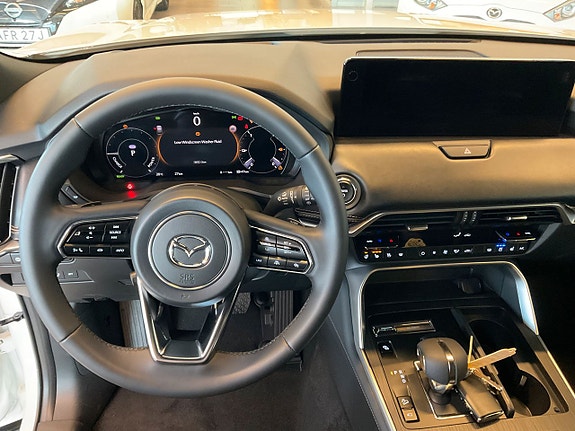 Mazda CX-60 9 of 15