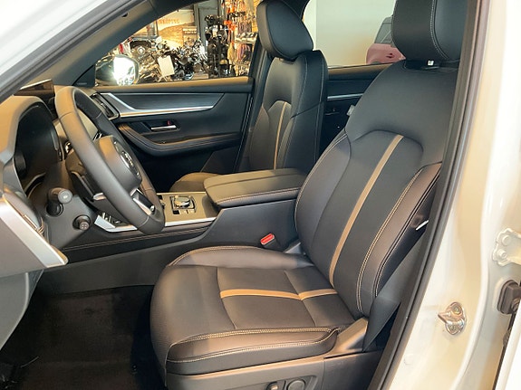 Mazda CX-60 8 of 15