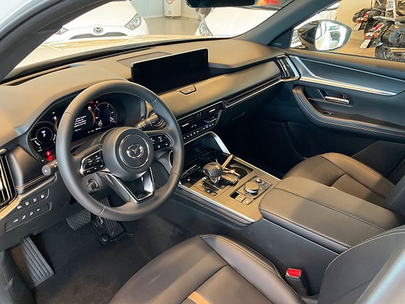 Mazda CX-60 7 of 15