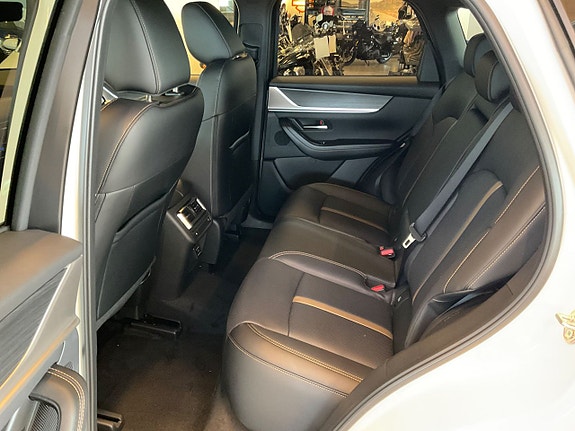 Mazda CX-60 14 of 15