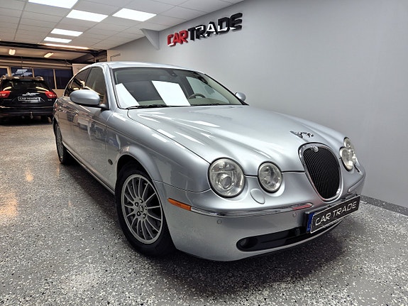 Jaguar S-TYPE 3 of 24