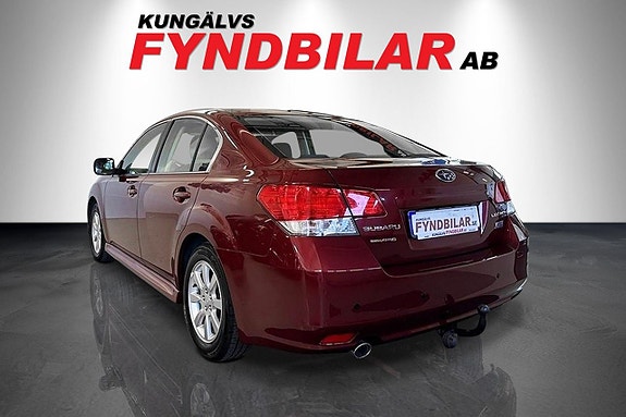 Subaru Legacy 5 of 13