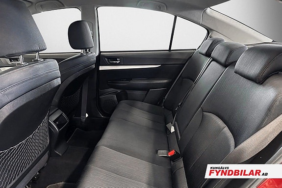 Subaru Legacy 9 of 13
