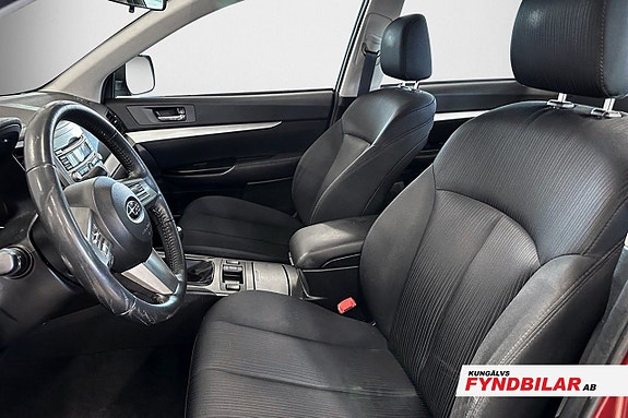Subaru Legacy 8 of 13