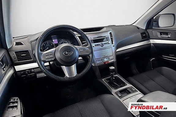 Subaru Legacy 10 of 13