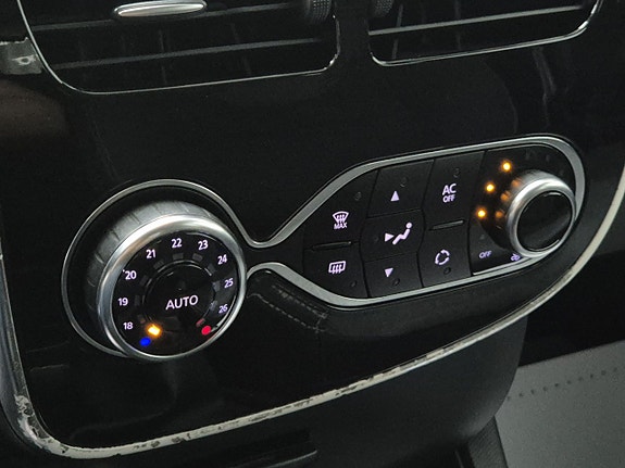 Renault Clio 17 of 24
