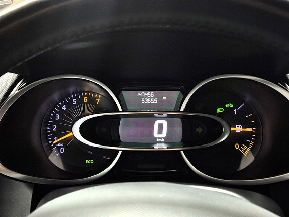 Renault Clio 14 of 24