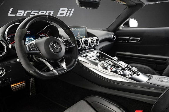 Mercedes-Benz AMG GT Roadster 6 of 21