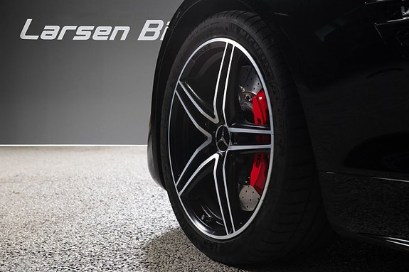 Mercedes-Benz AMG GT Roadster 14 of 21