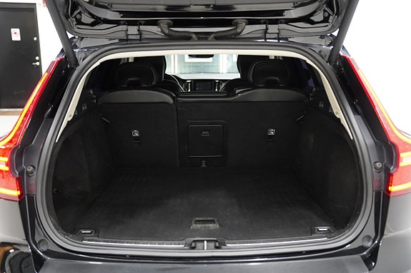 Volvo V60 Cross Country 20 of 21