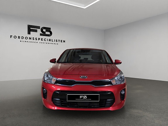 Kia Rio 10 of 27