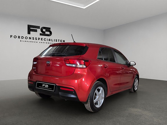 Kia Rio 3 of 5