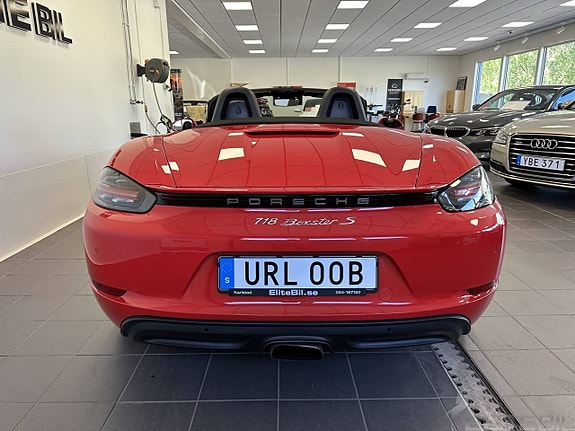 Porsche Boxster 4 of 5