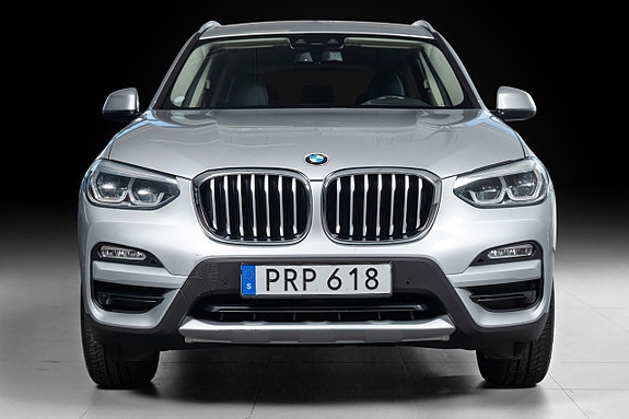 BMW X3 4 of 5