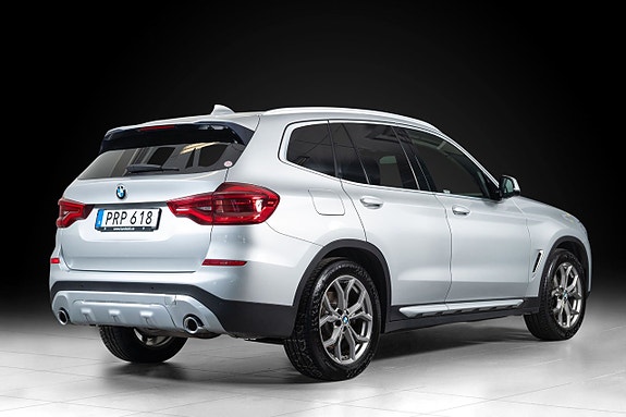 BMW X3 2 of 5