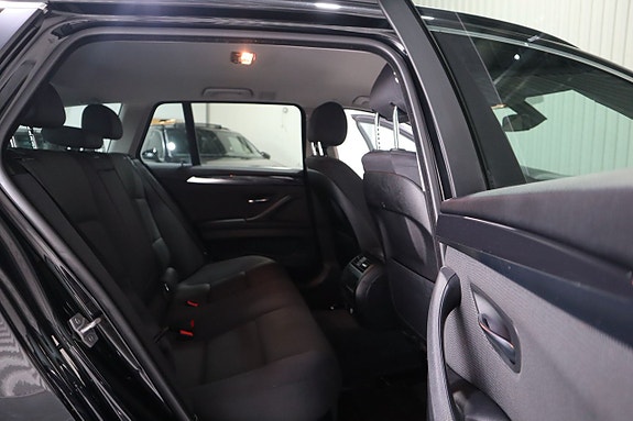 BMW 520 11 of 16
