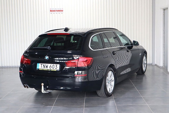 BMW 520 10 of 16