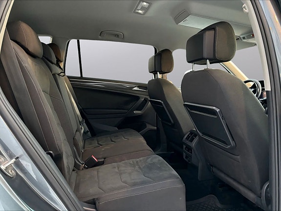 Volkswagen Tiguan Allspace 7 of 17