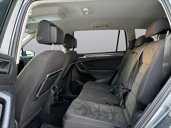 Volkswagen Tiguan Allspace 6 of 17