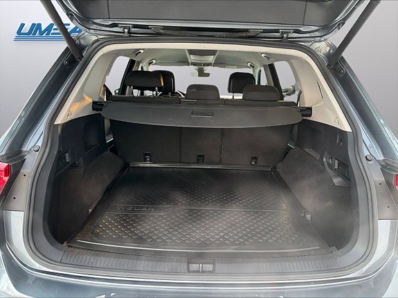 Volkswagen Tiguan Allspace 15 of 17