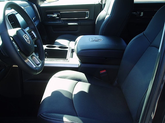Dodge RAM 1500 6 of 17