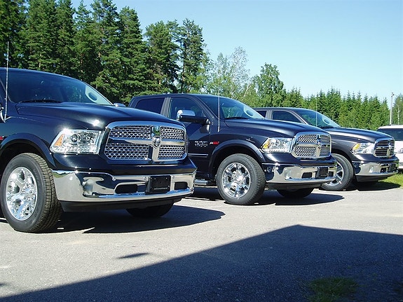 Dodge RAM 1500 12 of 17
