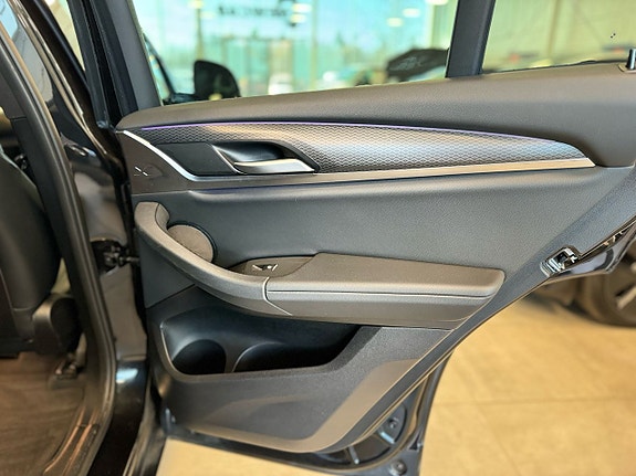 BMW X4 9 of 28