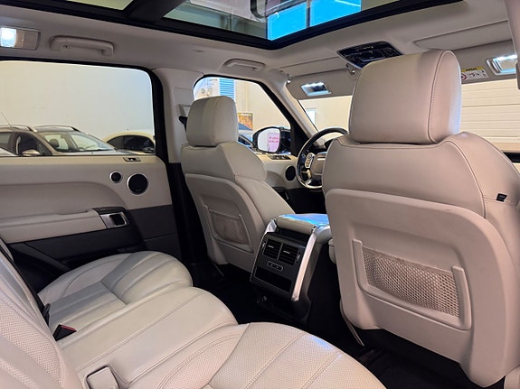 Land Rover Range Rover Sport 12 of 25