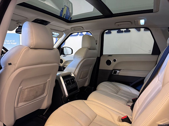 Land Rover Range Rover Sport 11 of 25