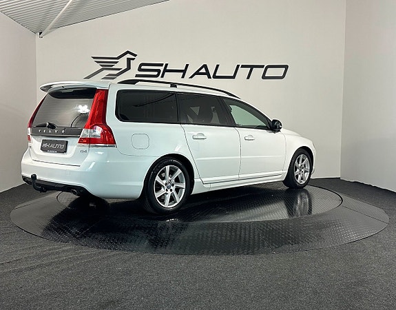 Volvo V70 5 of 21