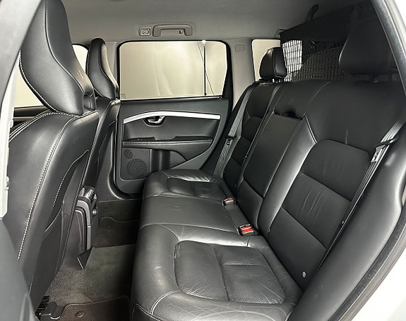 Volvo V70 11 of 21