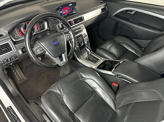 Volvo V70 9 of 21