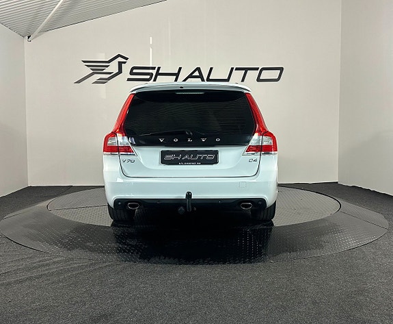 Volvo V70 6 of 21