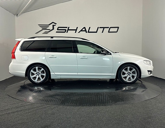 Volvo V70 4 of 21
