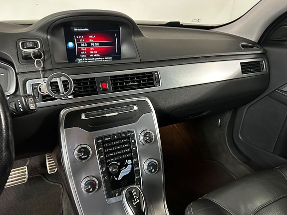 Volvo V70 13 of 21