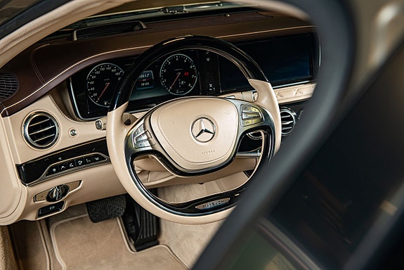 Mercedes-Benz S600 23 of 30