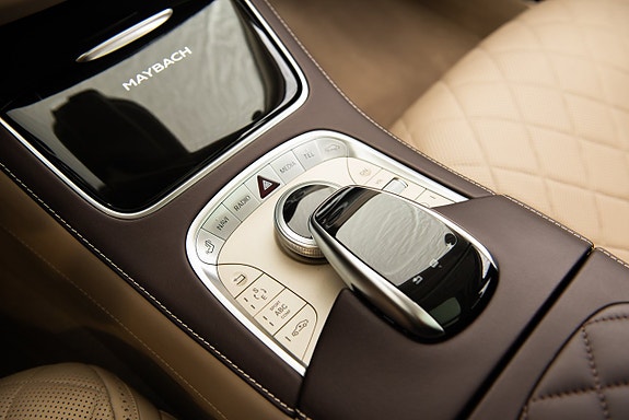 Mercedes-Benz S600 29 of 30