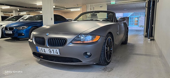 BMW Z4 2 of 5