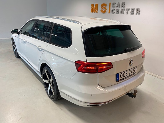 Volkswagen Passat 7 of 15
