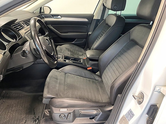 Volkswagen Passat 8 of 15